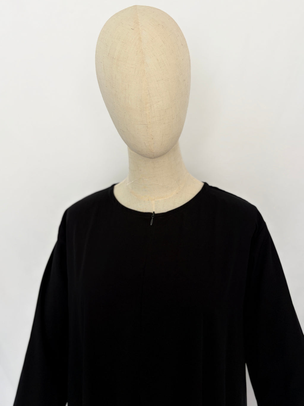 Black abaya