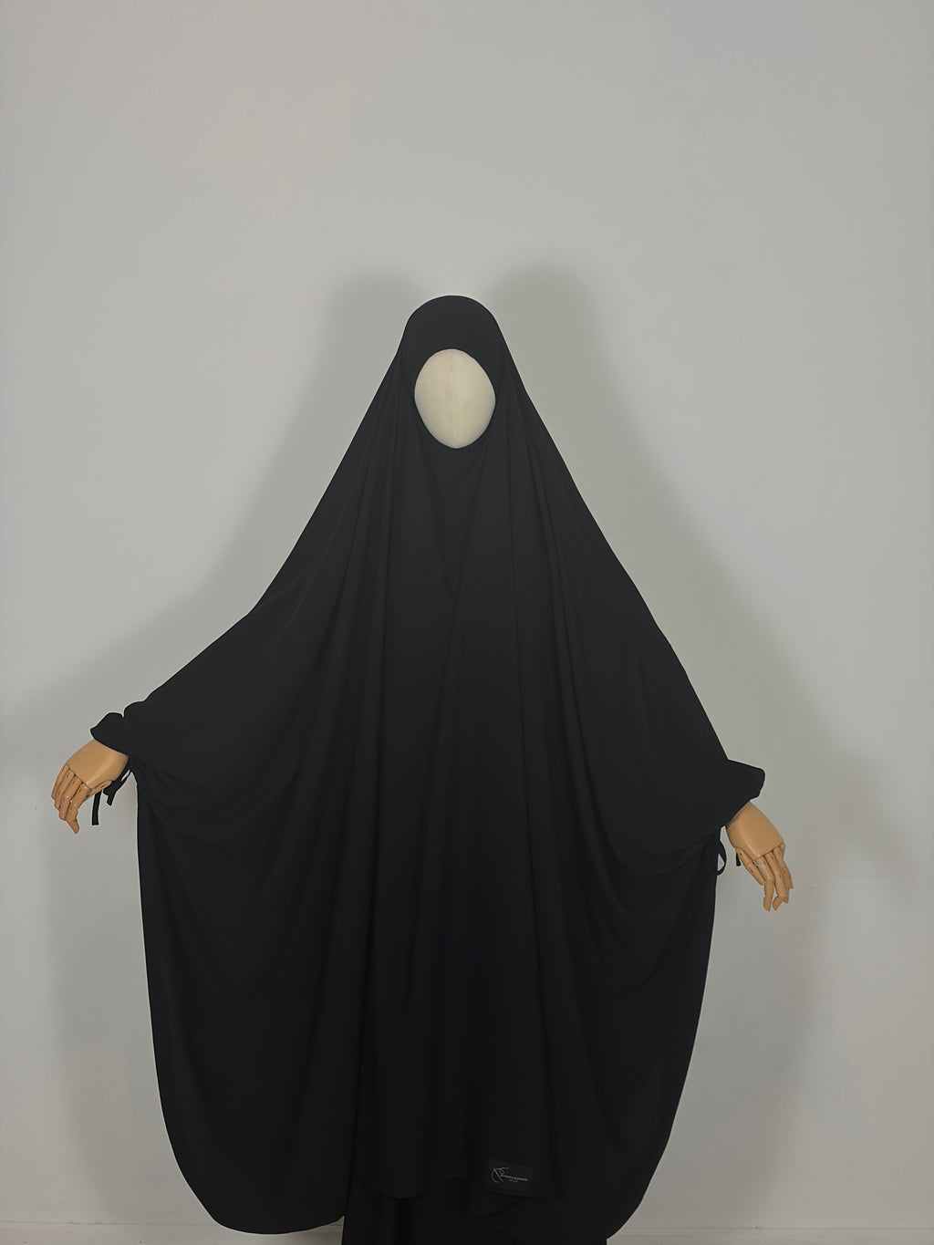 Black String sleeve jilbab