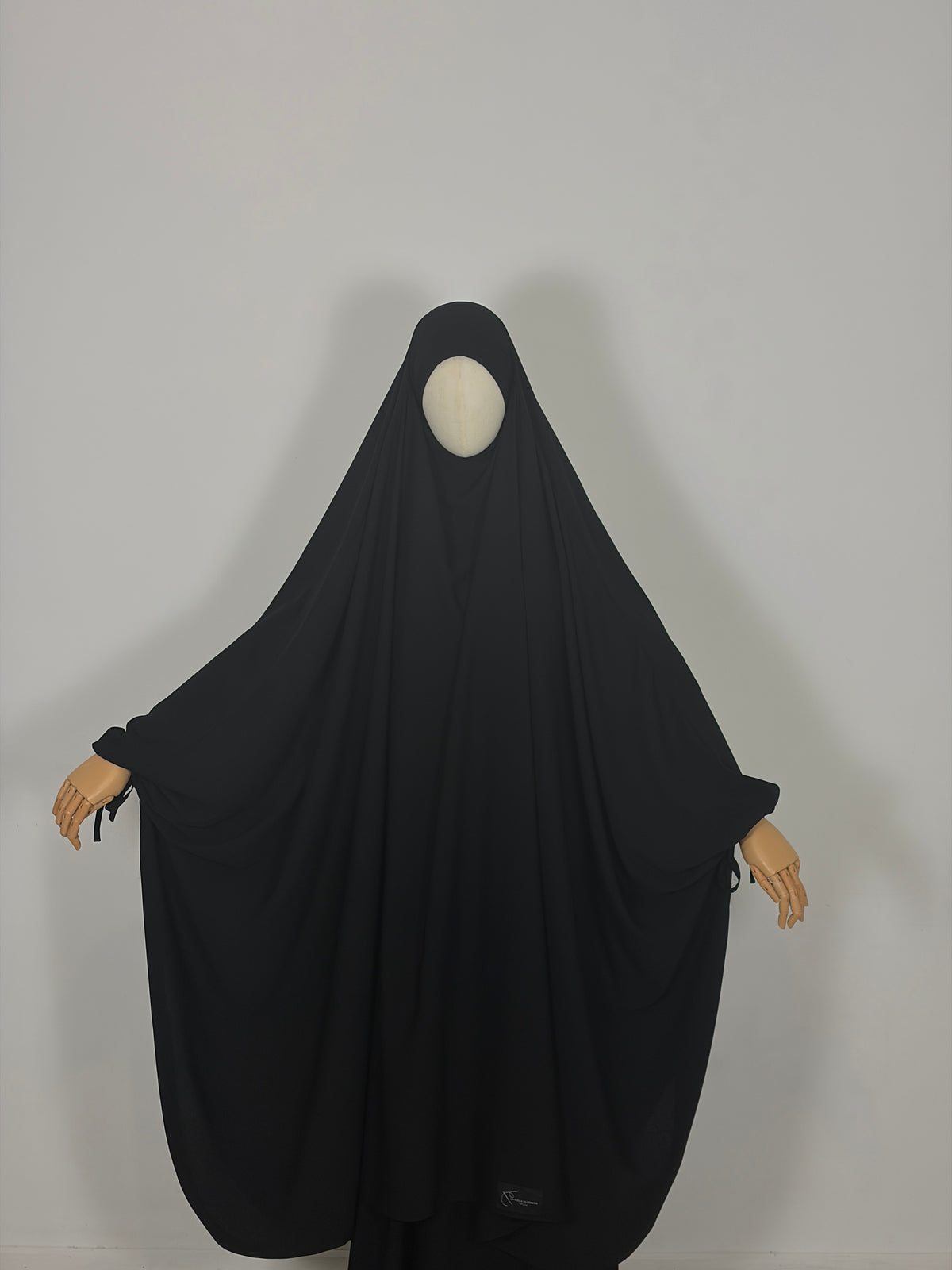 Black String sleeve jilbab