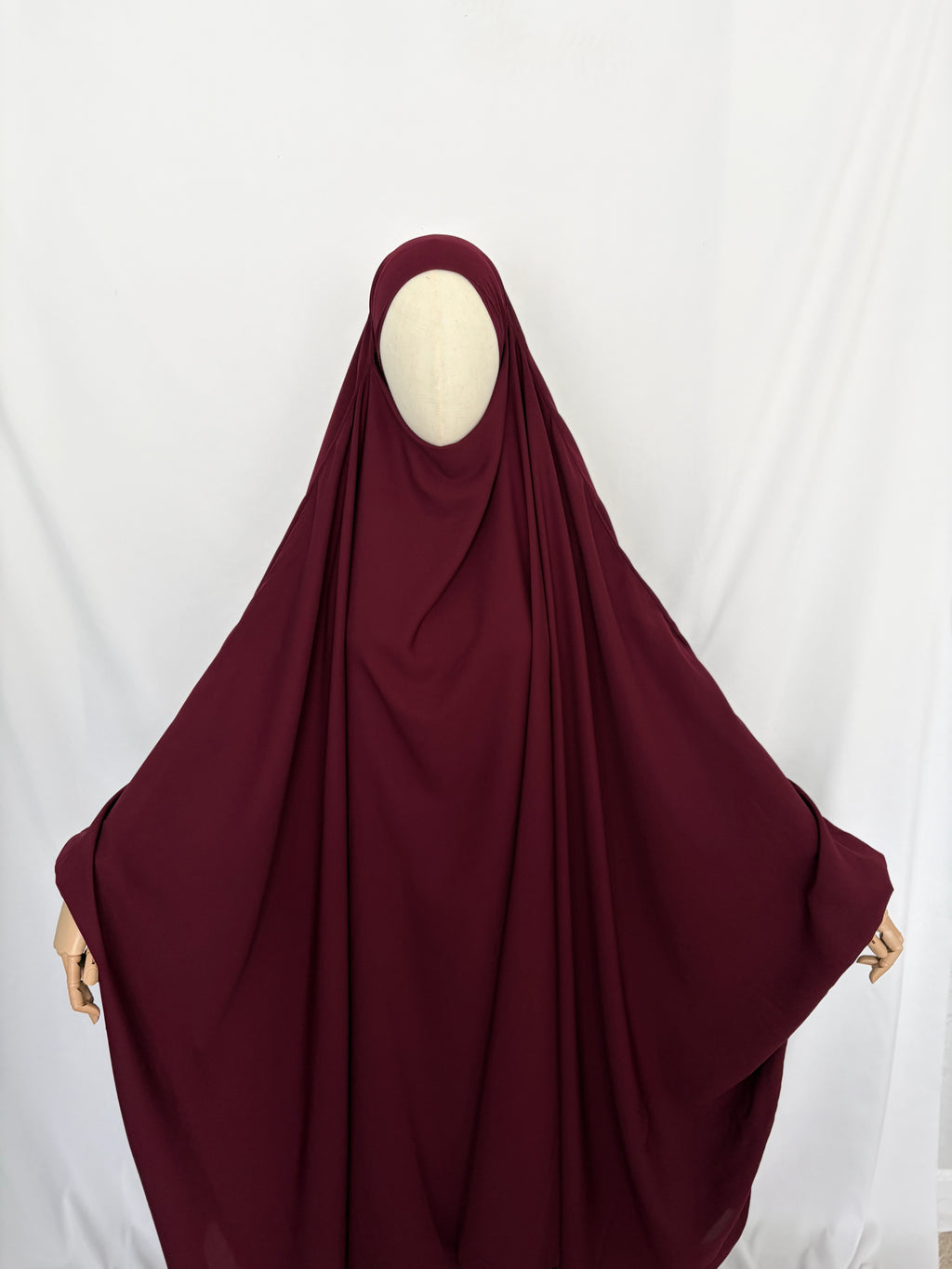 Anisa burgundy jilbab