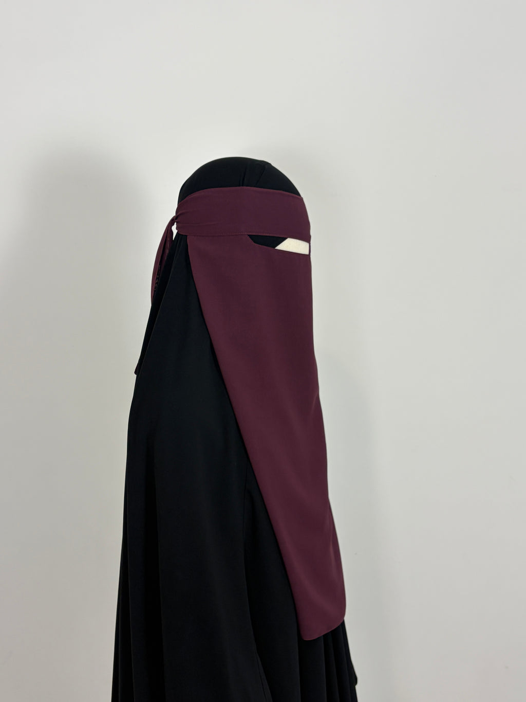 Plum nose string niqab