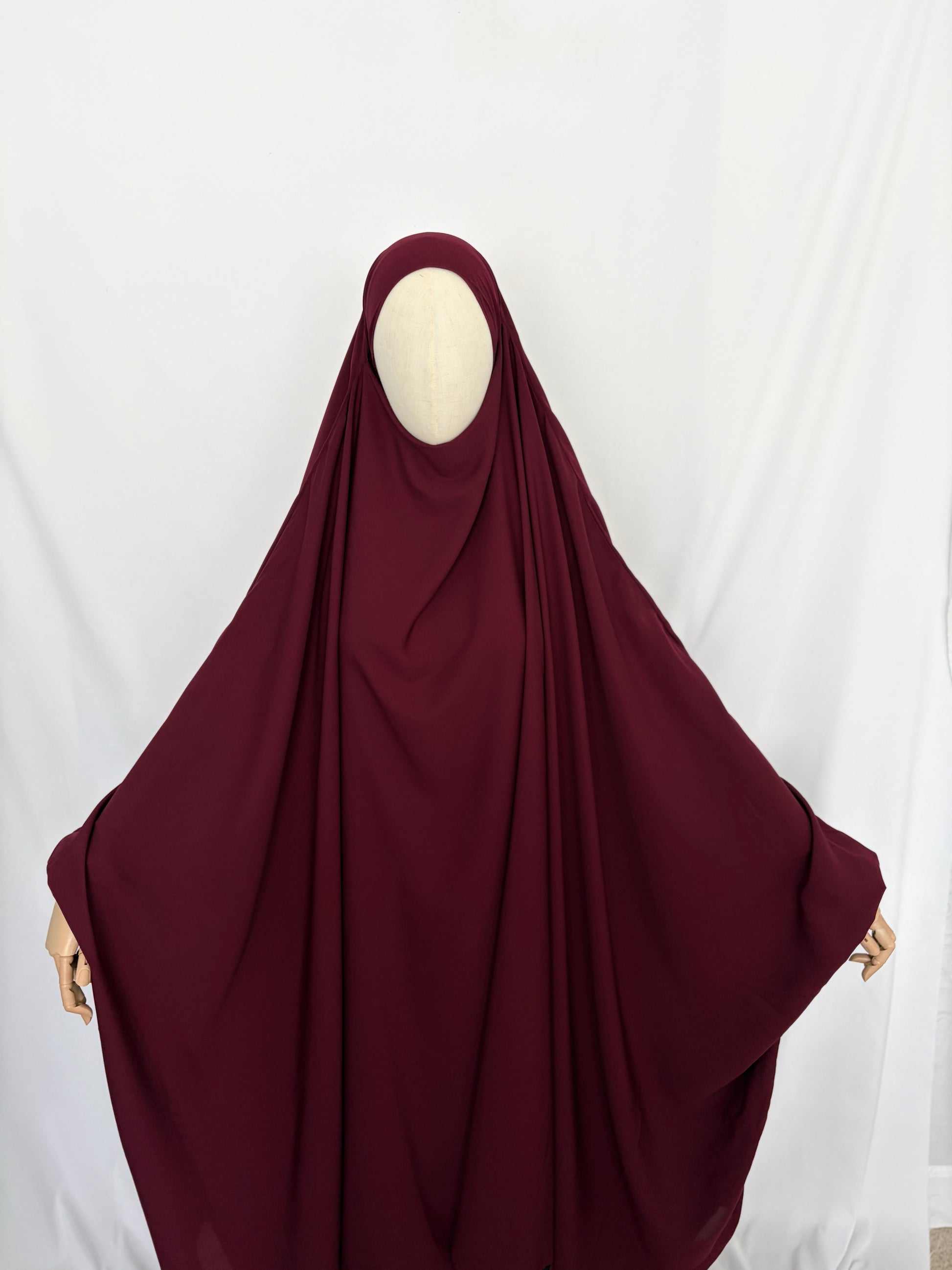Anisa burgundy jilbab