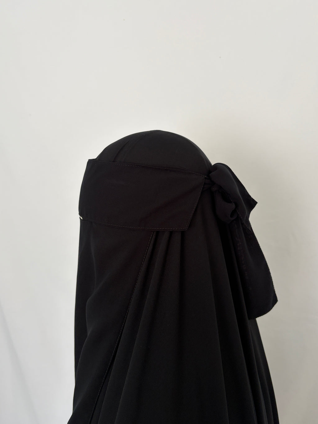 Flap niqab