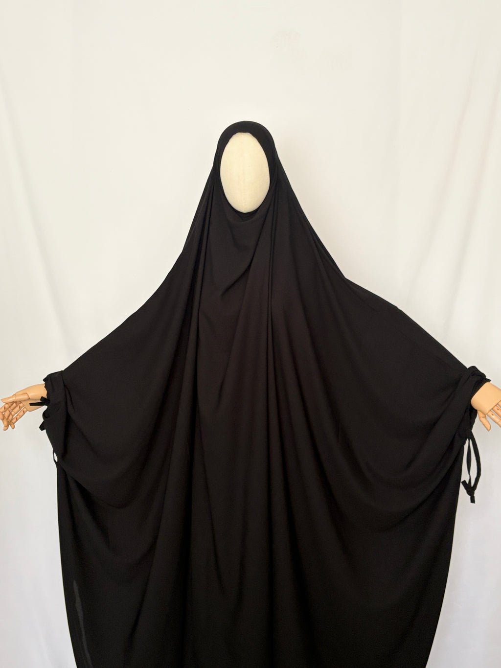 Hawwa black jilbab