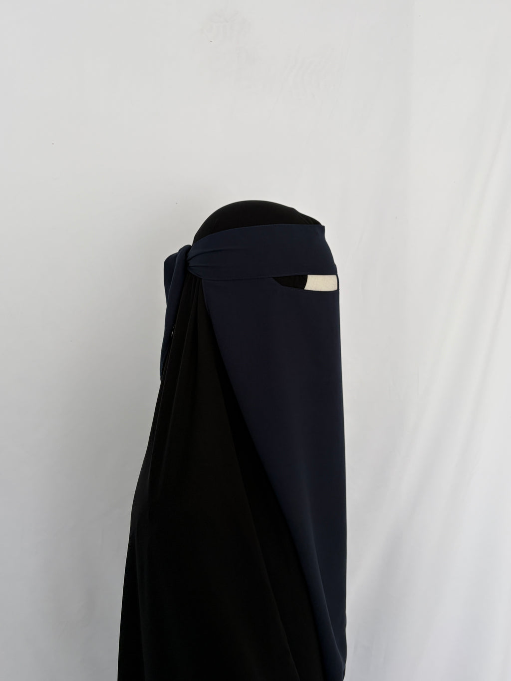 Navy niqab