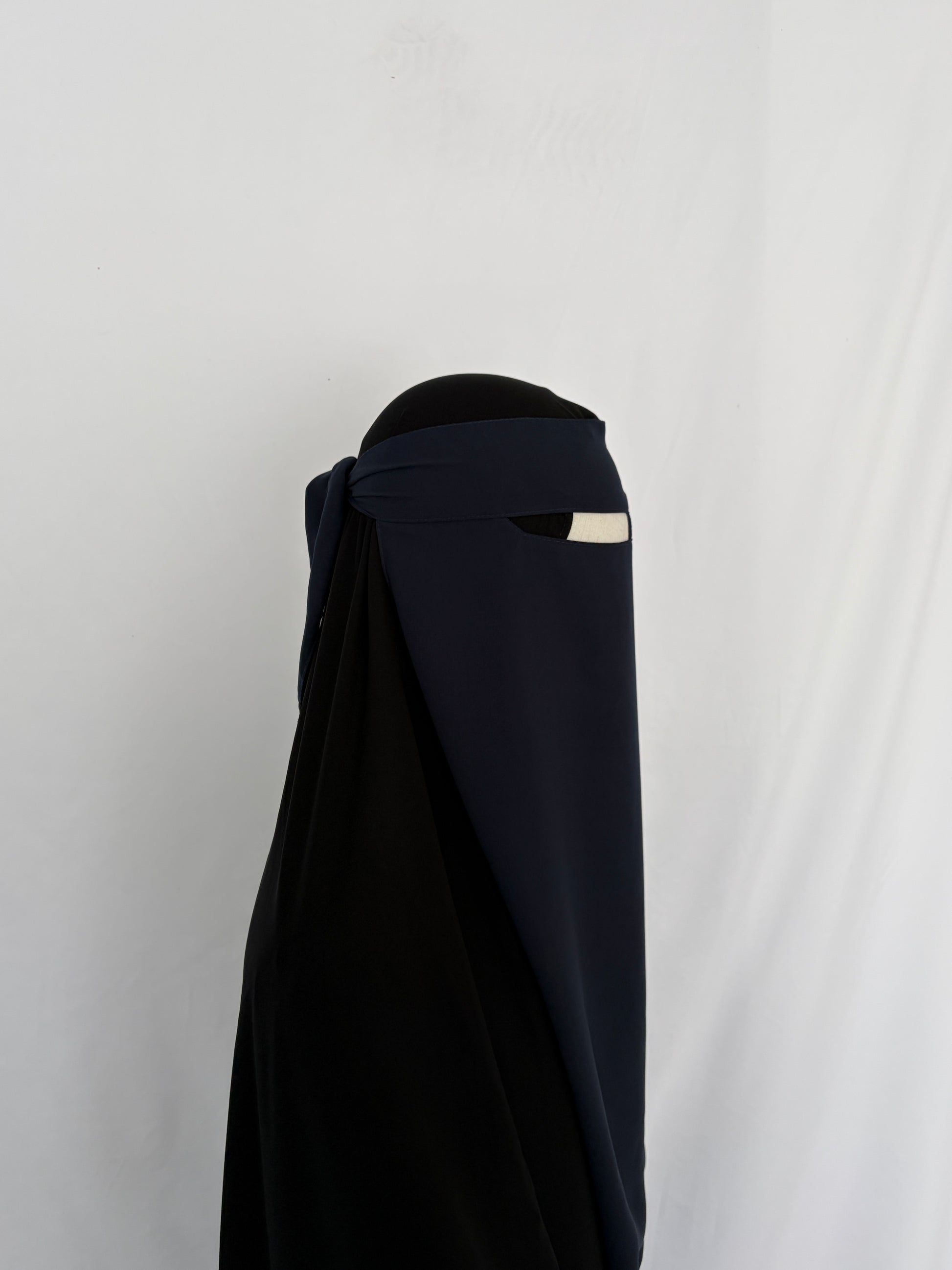 Navy niqab