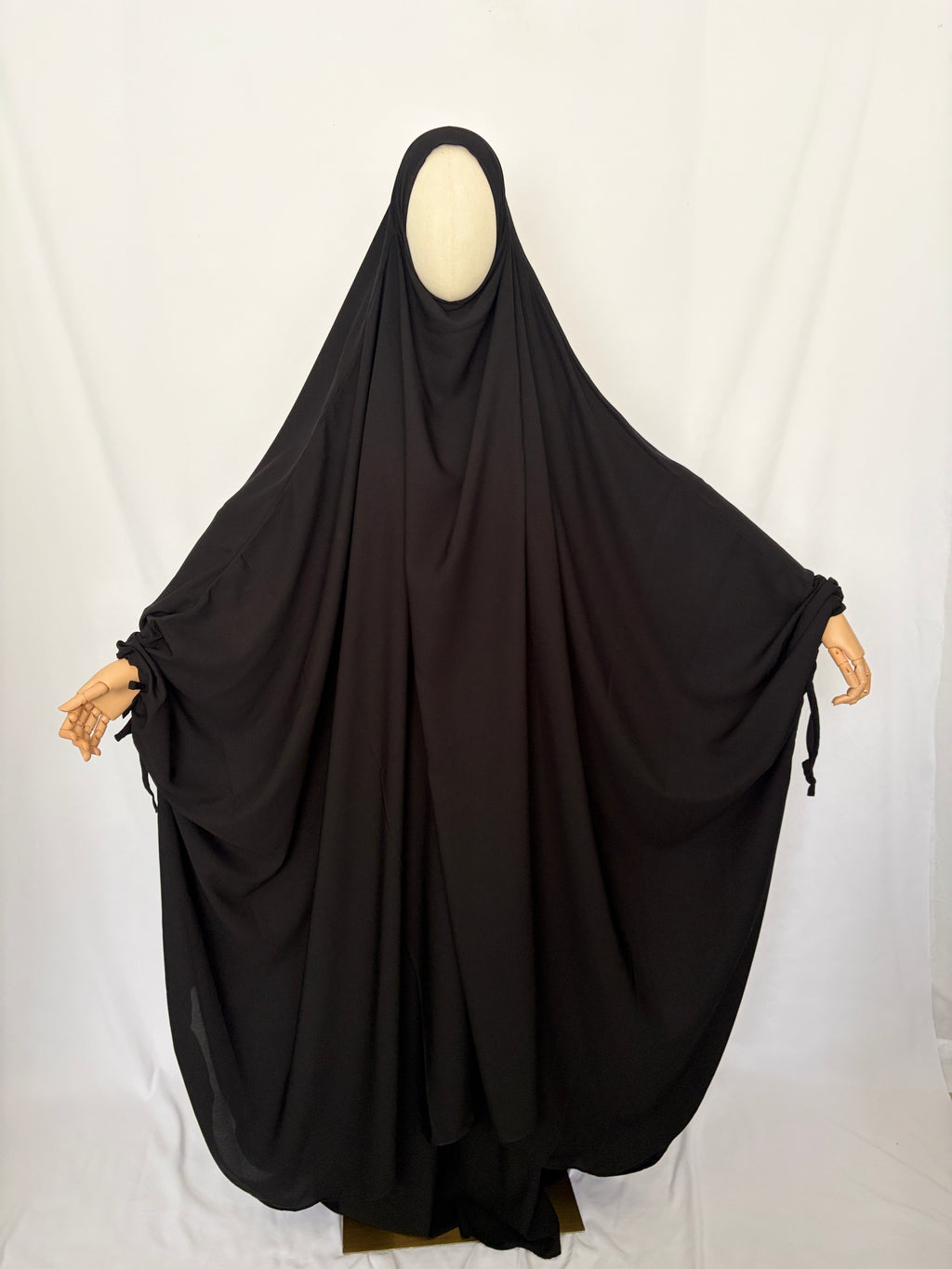 Hawwa black jilbab