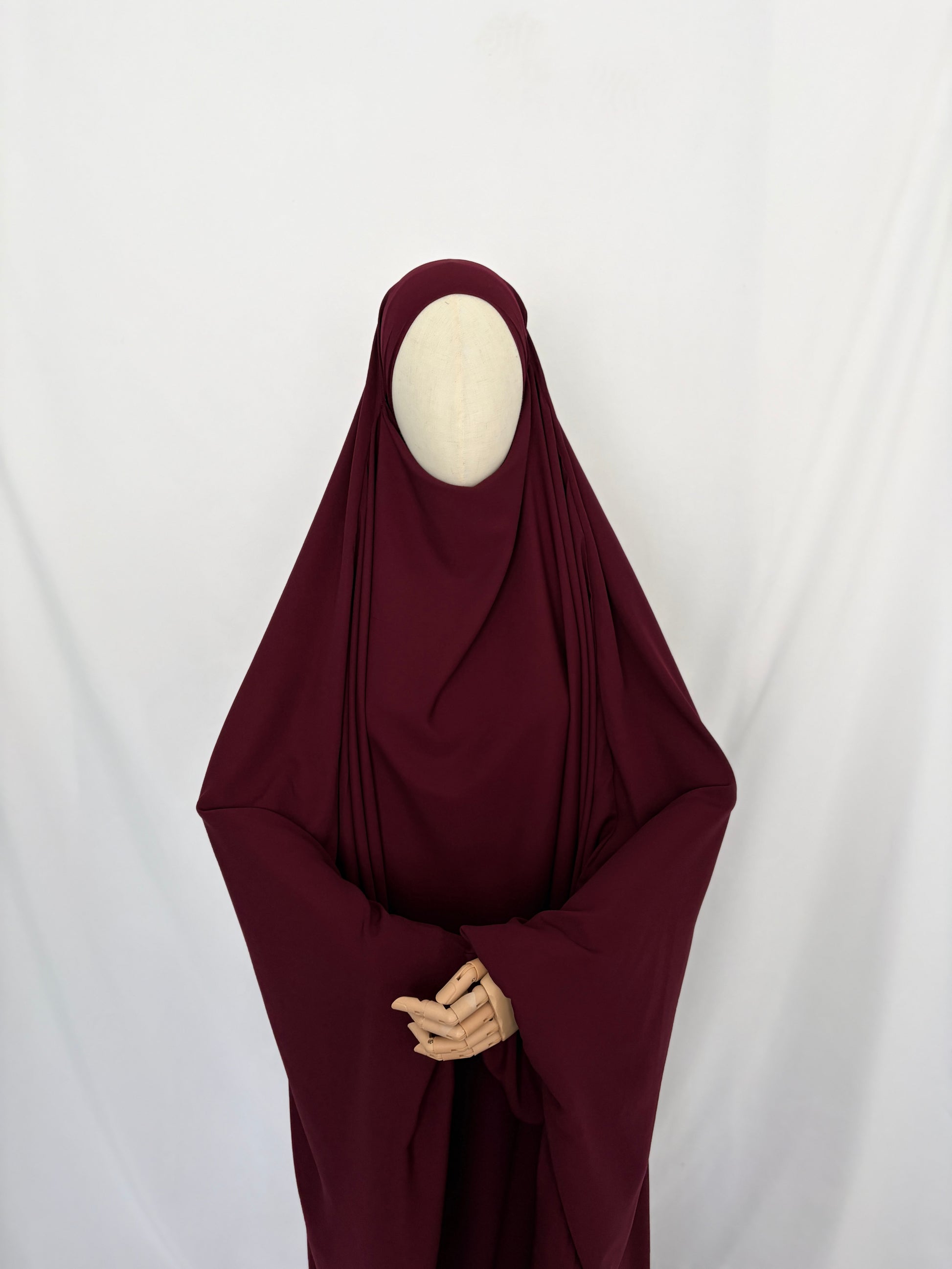 Anisa burgundy jilbab