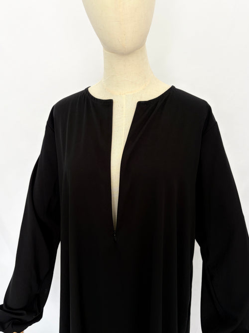 Black abaya