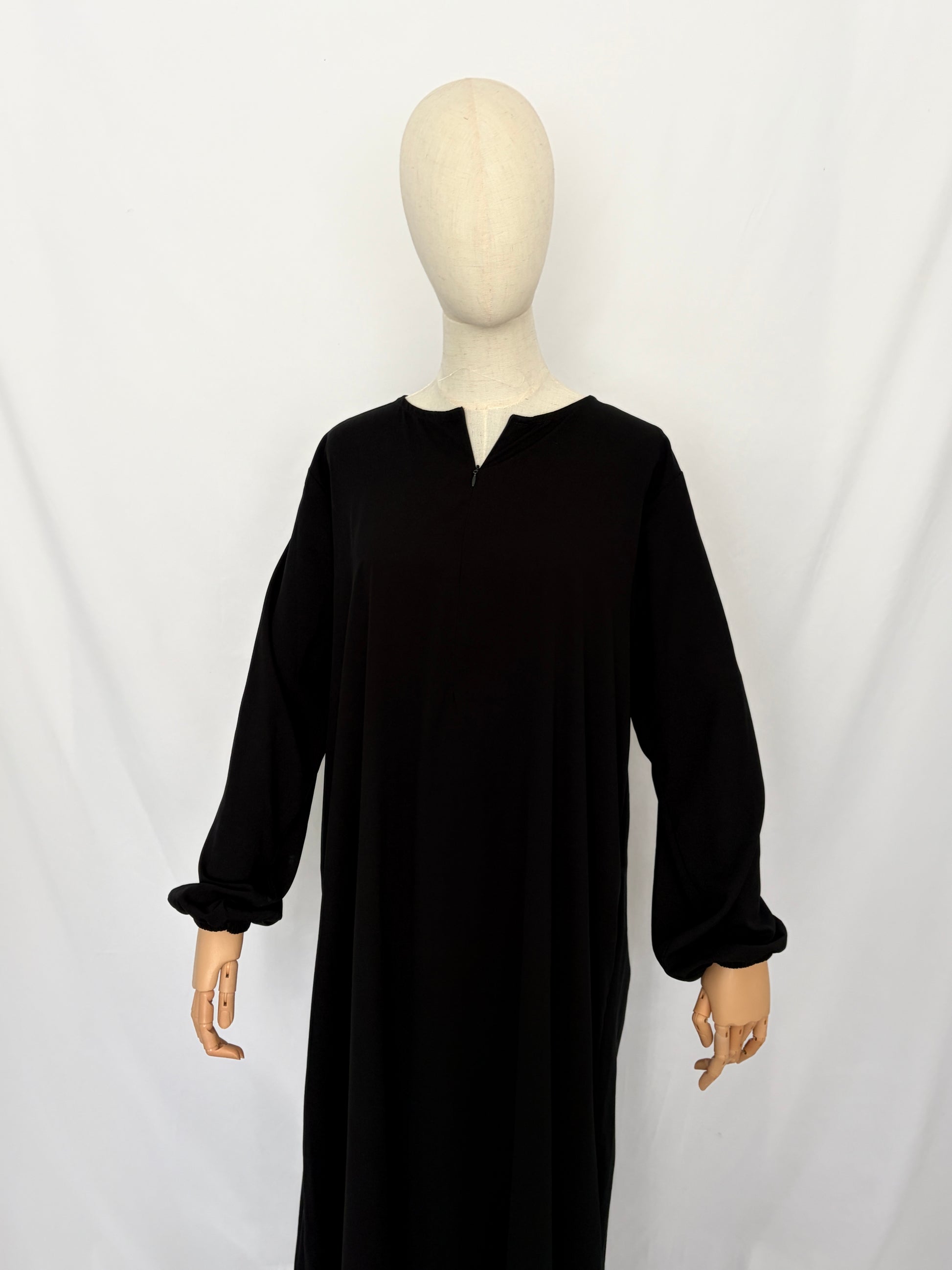Black abaya