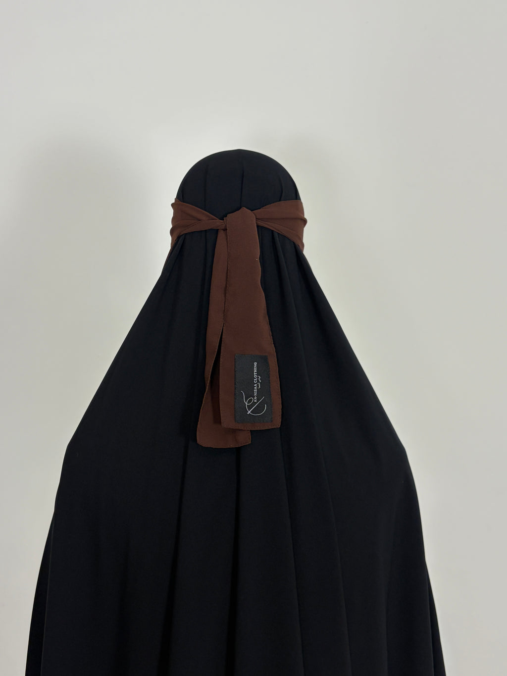 Brown nose string niqab
