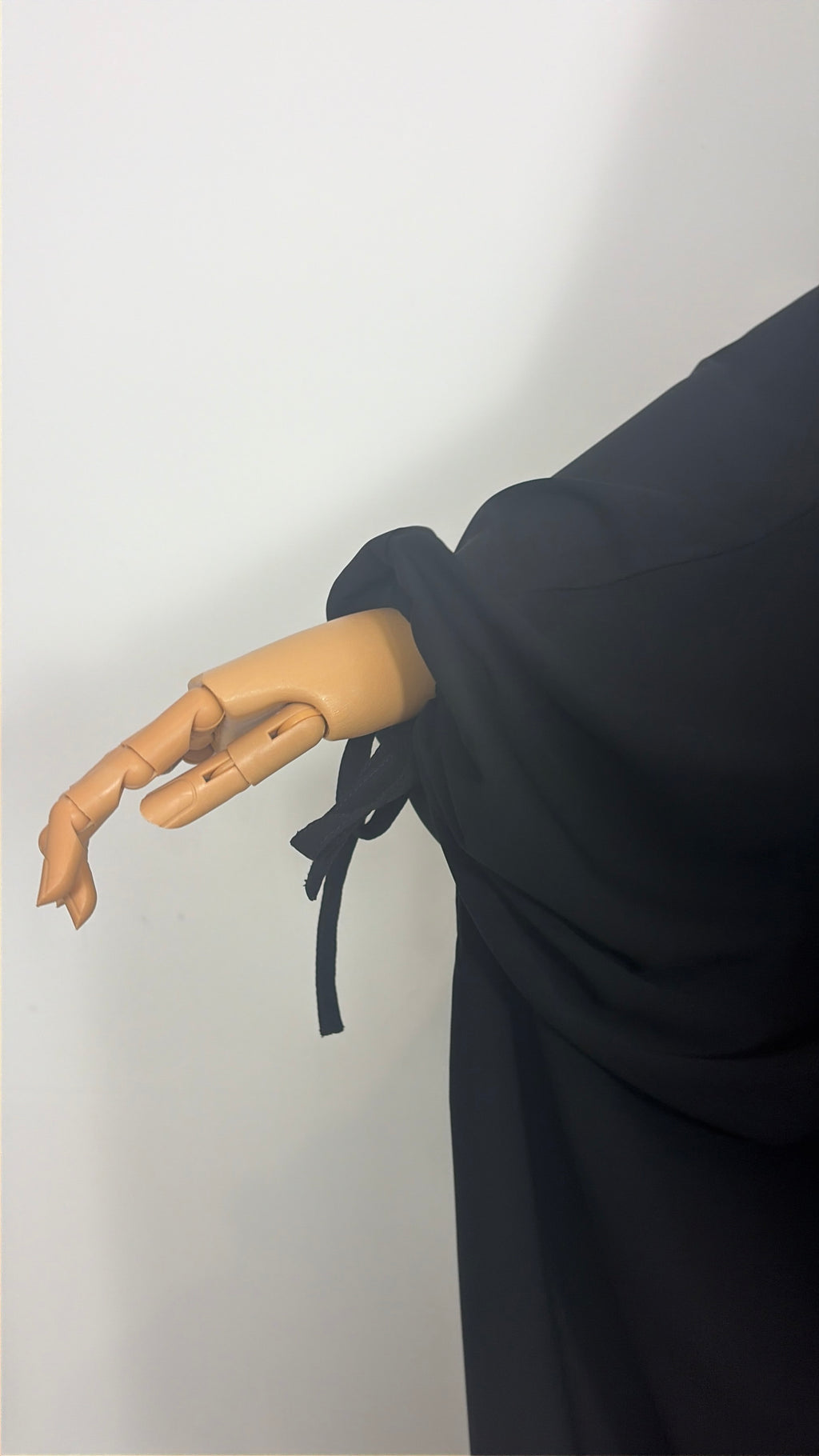 Black String sleeve jilbab
