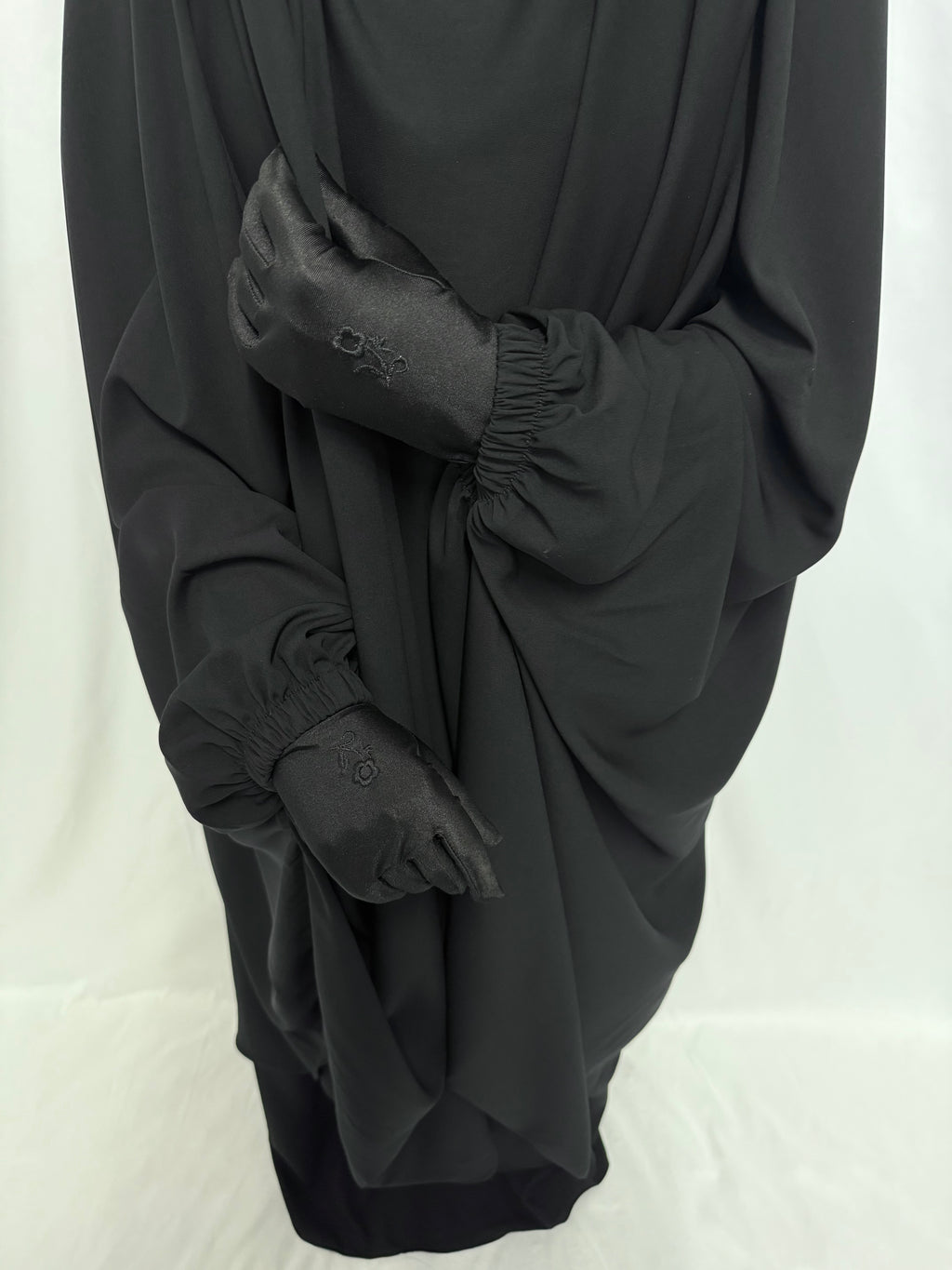 Black Anisa jilbab